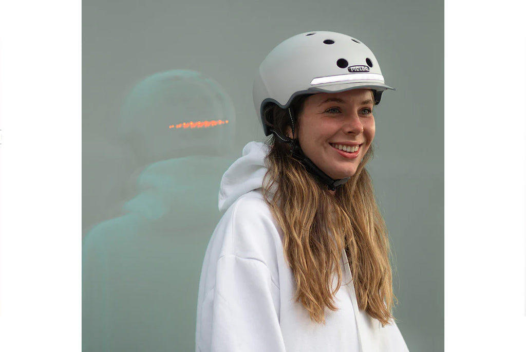 HELM VOLWASSEN MELON E-SERIES METROPOLIS  XL-XXL  58-63 + SCHERM